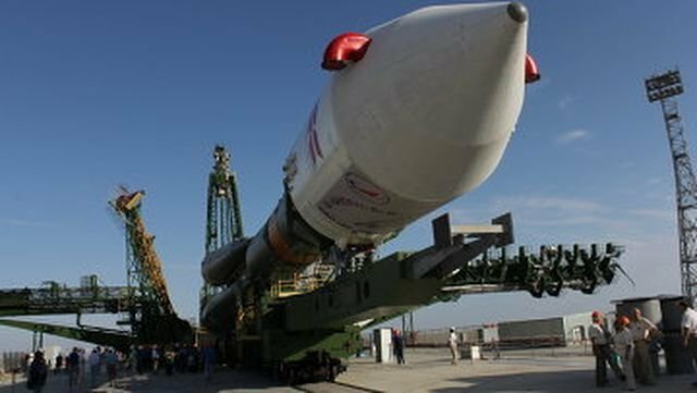 Космический аппарат, собранный в рекордно короткий срок, сообщил, что способен работать