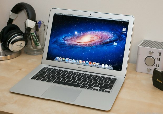 Apple снизил цену на MacBook Air до $899