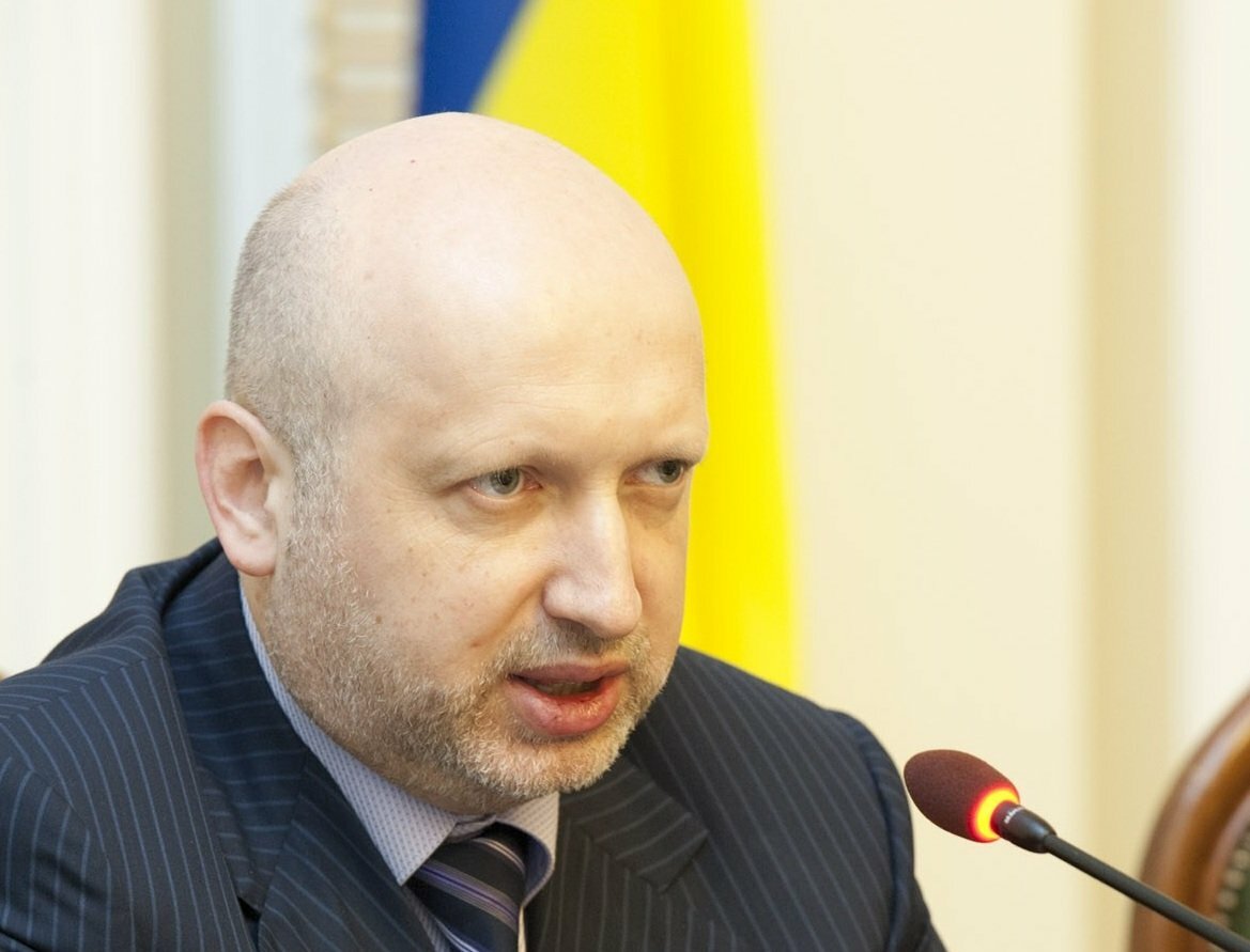 Турчинов понял что оружием в руках не решит этот конфликт