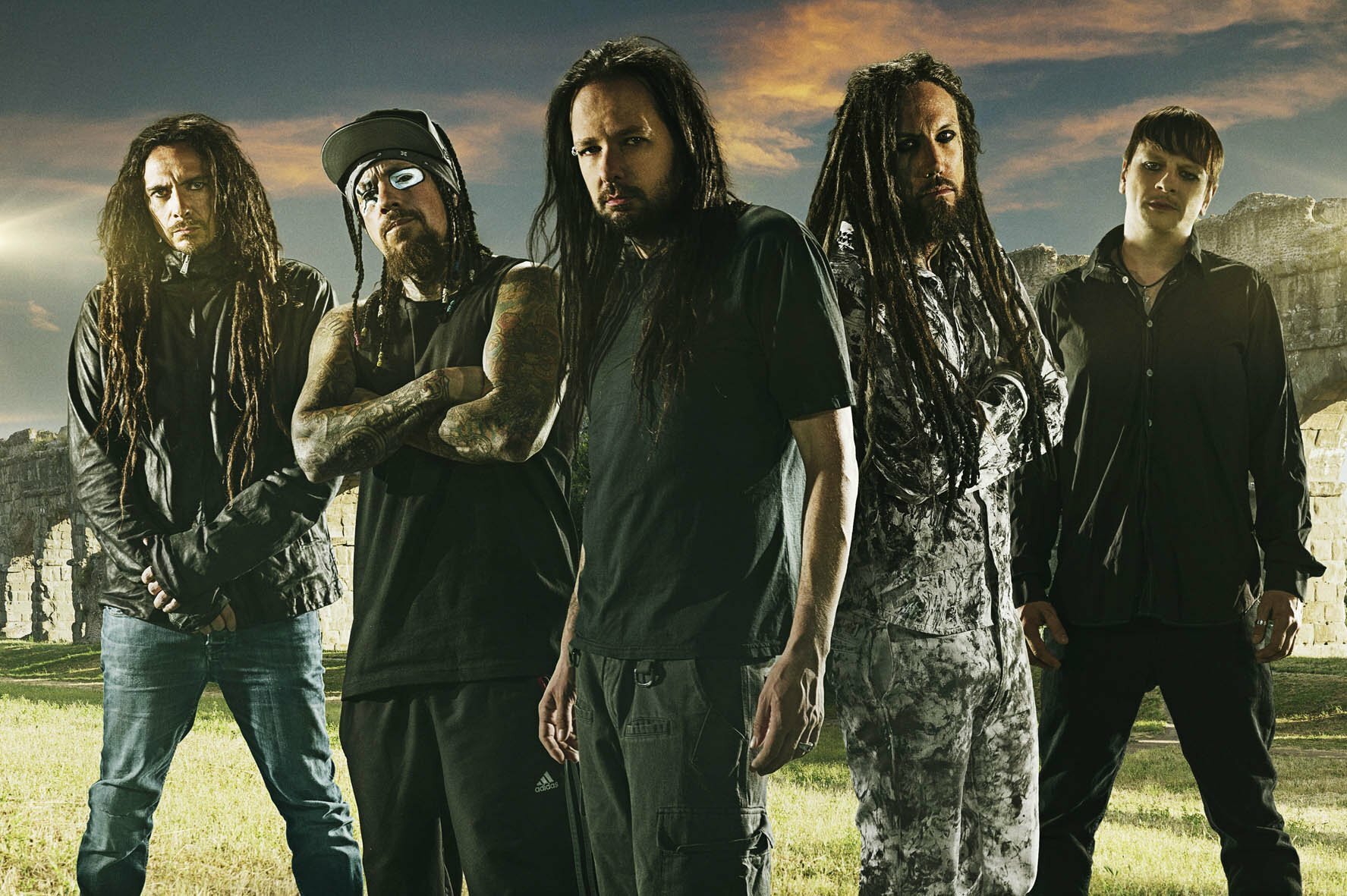 Завтра в Уфе выступят рок-группы KORN и Soulfly