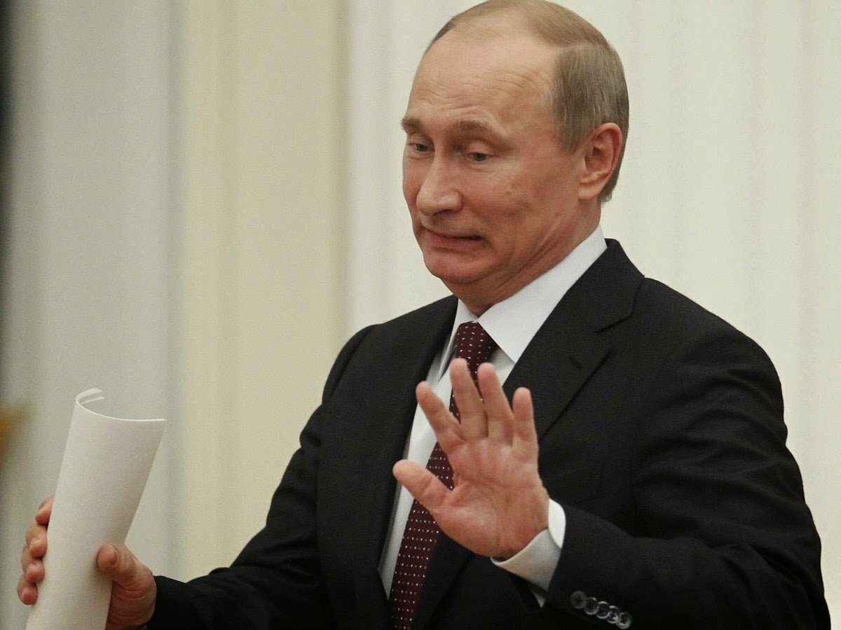 Владимир Путин об очередных санкциях: словно специально выбрали хохла и двух евреев