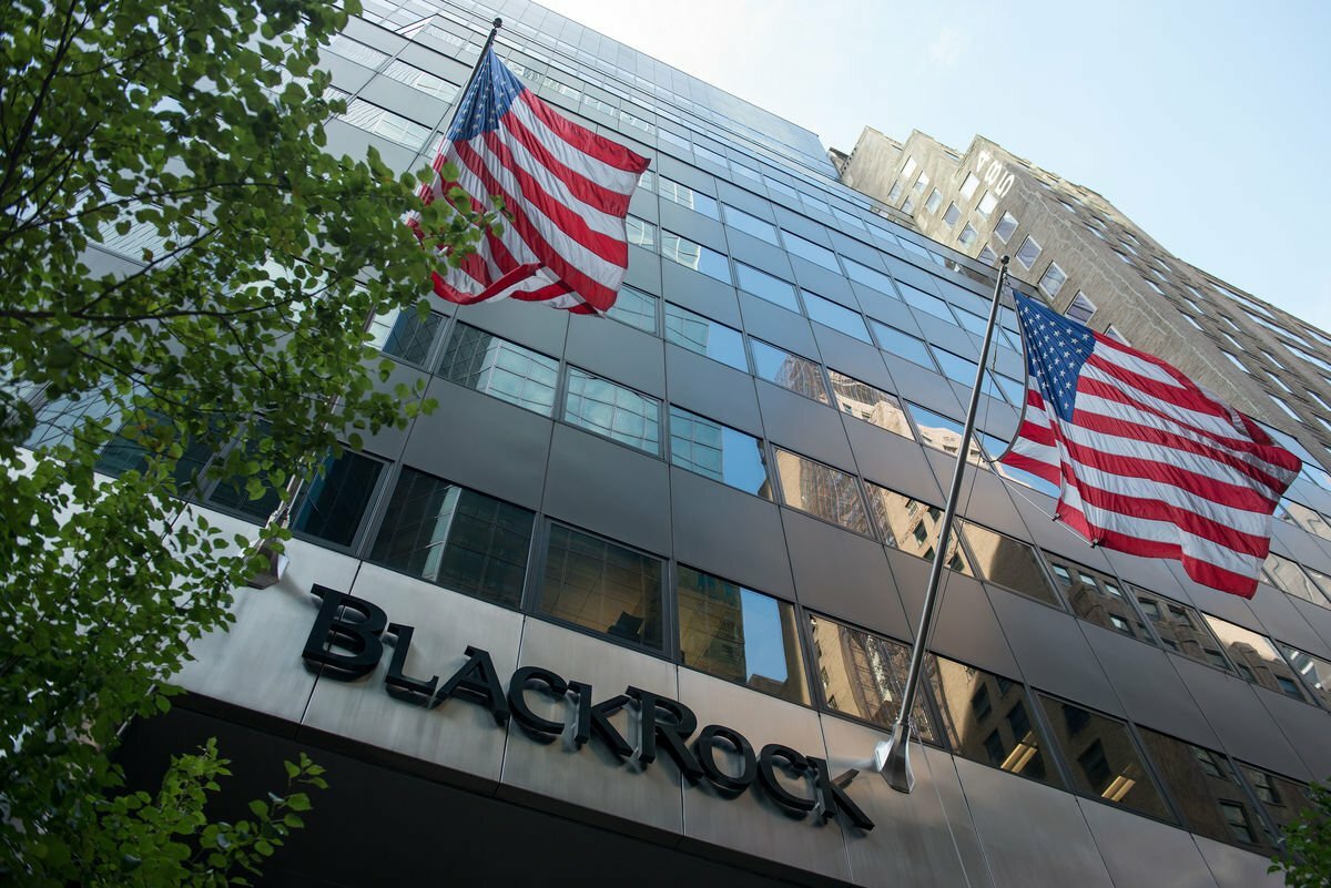   BlockRock  AstraZeneca     Pfizer
